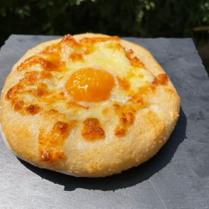 Хачапури с яйце